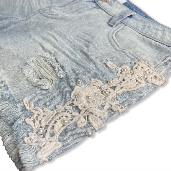 BONGO  Distressed Denim High Waist Raw Hem Shorts with Lace and Pearl Accent 7 - Picture 5 of 9